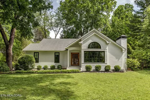 6604 Westland Dr, Knoxville, TN 37919