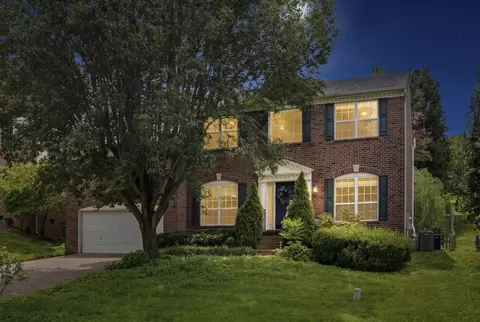 105 Holt Br, Nashville, TN 37211