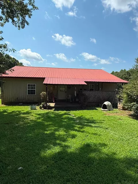 275 Paul Spears Rd, Summertown, TN 38483