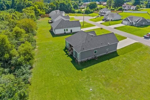 View/Area - 1031 Northside Dr, Dickson, TN 37055 photo 4 of 5