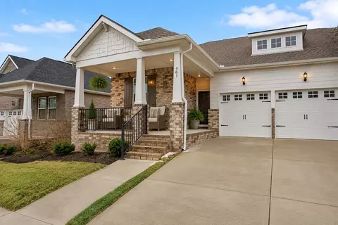 461 Golden Meadow Ln, Hendersonville, TN 37075