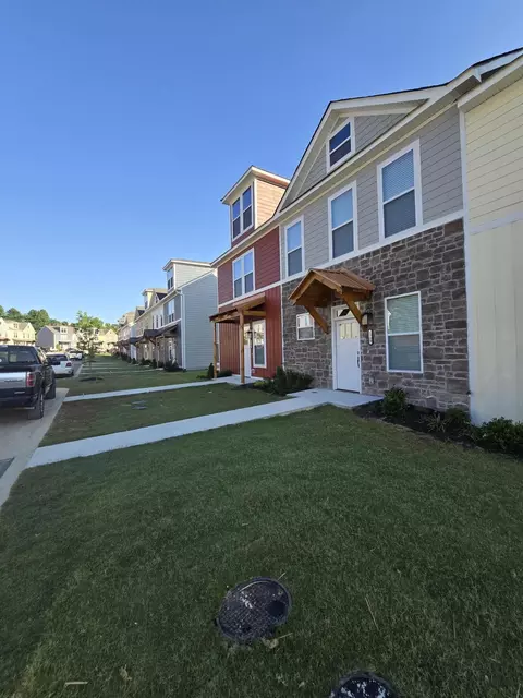 18081806 18041802 Arbor Hills Dr, Cleveland, TN 37323