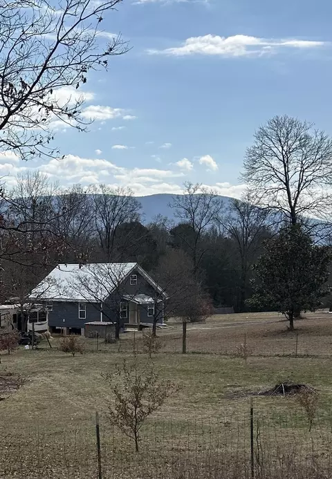 152 Payne Rd, Delano, TN 37325