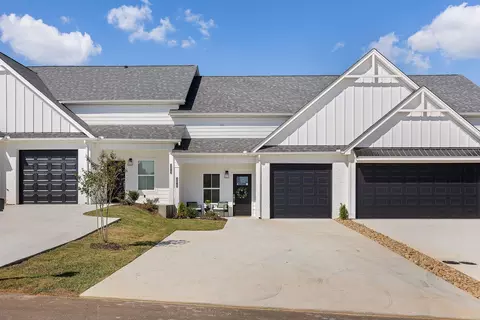 3233 Green Turtle Ln NE, Cleveland, TN 37323