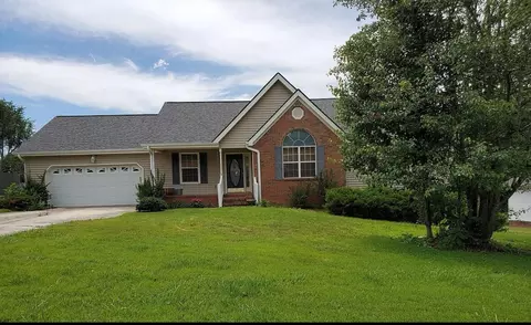 281 Valley Breeze Dr, Ringgold, GA 30736