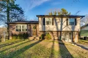 1627 N Chester Rd, Hixson, TN 37343