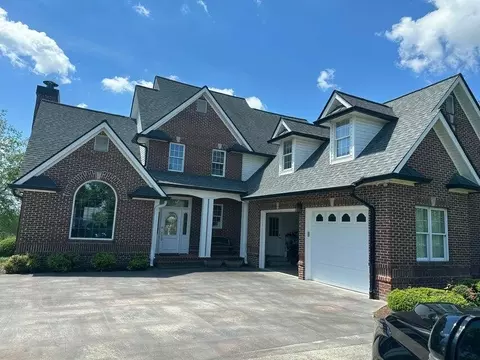 525 River Pointe Cir NE, Charleston, TN 37310