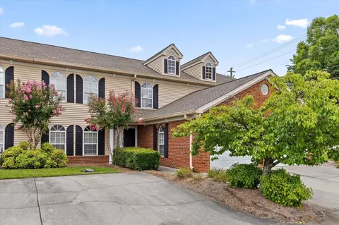 1700 Water Oak Dr, Dalton, GA 30721