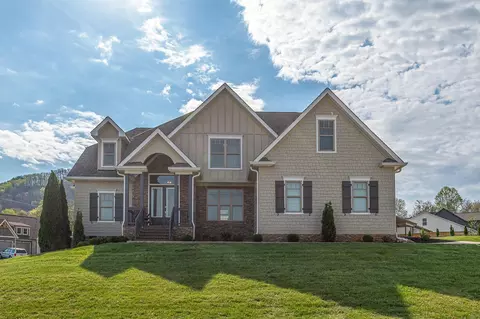 7724 Peppertree Dr, Ooltewah, TN 37363