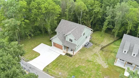 6516 Fairview Rd, Hixson, TN 37343