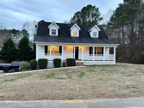123 Alberta Peach St, Cleveland, TN 37323