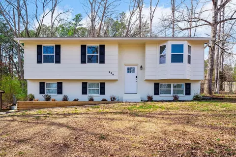 200 Starlet Cir NE, Cleveland, TN 37323