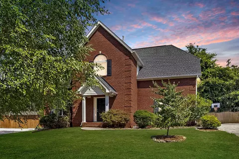 12625 Coral Reef Cir, Knoxville, TN 37922