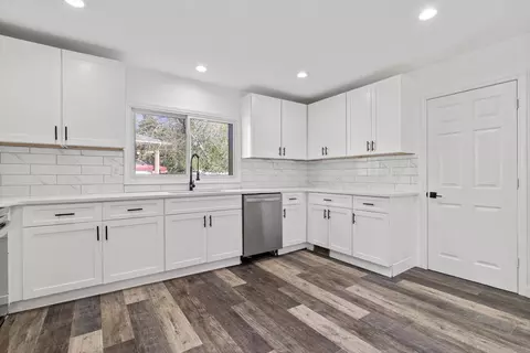 108 Avis Dr, Dalton, GA 30721 photo 9