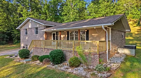 1830 Walker Valley Rd NW, Charleston, TN 37310
