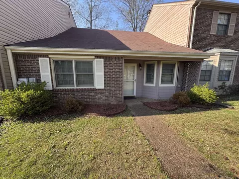 6480 Brookmead Cir, Hixson, TN 37343
