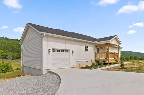 133 N Knobby Rd, Trenton, GA 30752