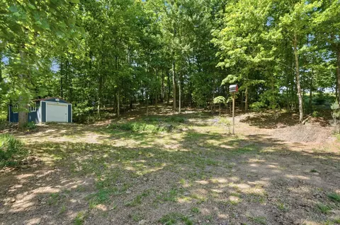 137 Brooksview Rd, Lenoir City, TN 37772