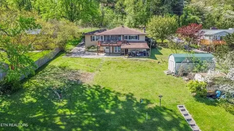 400 Lakewood Rd, Kingston, TN 37763