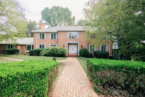 2420 Craig Cove Rd, Knoxville, TN 37919