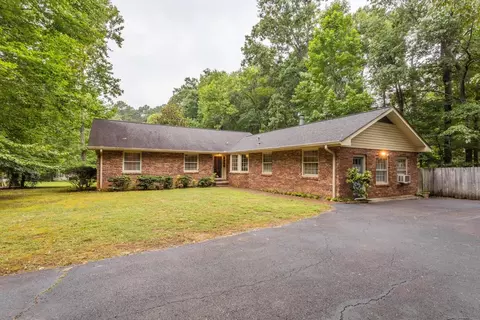 304 Dogwood Cir, La Fayette, GA 30728