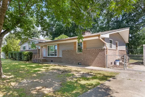 248 Sharon Cir, Rossville, GA 30741