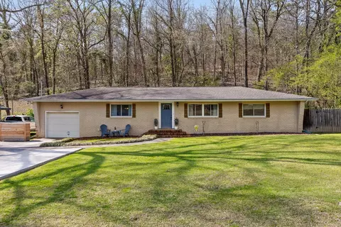 3735 Thrushwood Dr, Chattanooga, TN 37415
