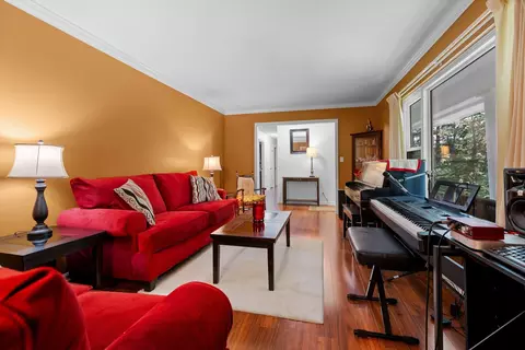 Living - 1135 Shady Fork Rd, Chattanooga, TN 37421 photo 2 of 5