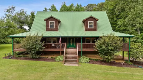 927 Casey Rd, Trenton, GA 30752