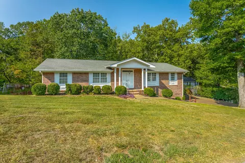 1411 Highcrest Dr, Hixson, TN 37343