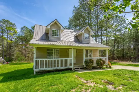 2039 SE Hunt Rd, Cleveland, TN 37323