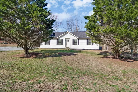 826 Kings Hill Rd, Spring City, TN 37381