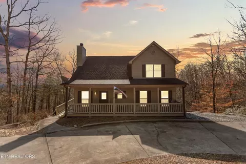 1118 Indian Shadows Dr, Ten Mile, TN 37880