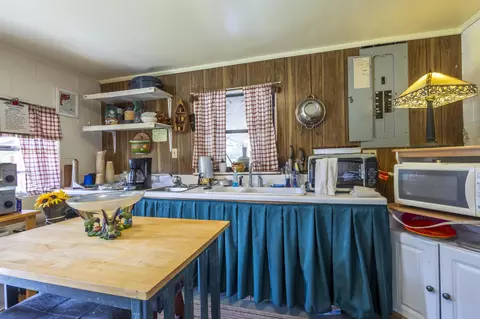 Kitchen - 19853 Us 64, Murphy, NC 28906 photo 2 of 2