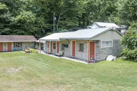 Exterior - 19853 Us 64, Murphy, NC 28906 photo 5 of 18