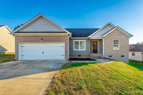 111 Dove Dr, La Fayette, GA 30728
