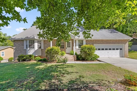 8719 Glenaire Dr, Chattanooga, TN 37416