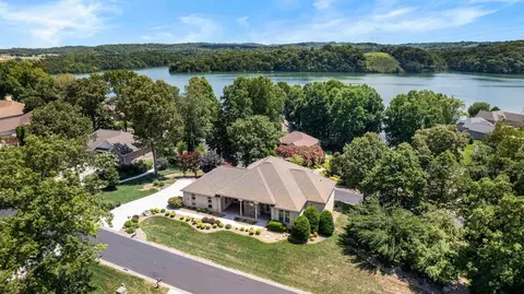 402 Catoosa Ln, Loudon, TN 37774