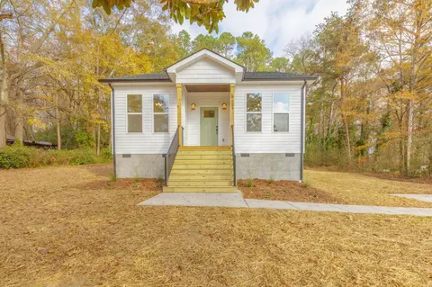 7025 Henderson St, La Fayette, GA 30728