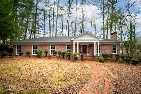 302 Brookwood Ln, La Fayette, GA 30728