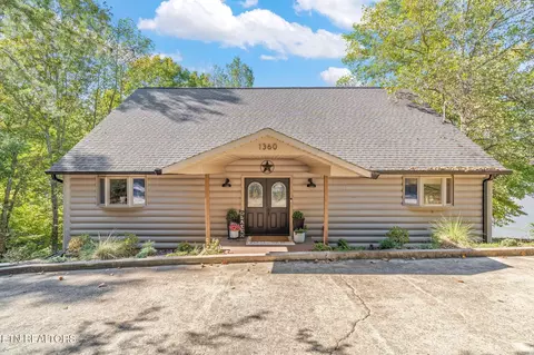 1360 Indian Shadows Dr, Ten Mile, TN 37880