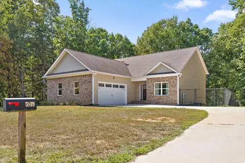 5819 Thatchwood Dr, Harrison, TN 37341