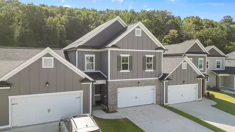 6428 Serenade Ln, Hixson, TN 37343