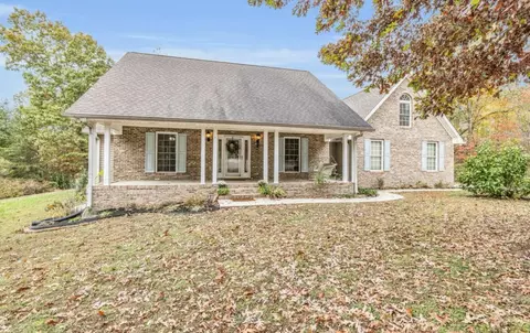 194 Baptist View Dr, Soddy Daisy, TN 37379
