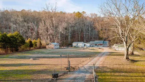1158 Pryor Cove Rd, Jasper, TN 37347