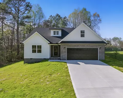 309 Shadows Lawn Dr, Athens, TN 37303