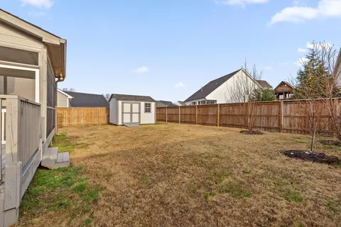 Exterior - 8975 Silver Maple Dr, Ooltewah, TN 37363 photo 8 of 12