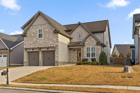 Exterior - 8975 Silver Maple Dr, Ooltewah, TN 37363 photo 4 of 12
