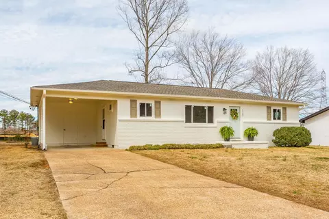 1127 Kinsey Dr, Chattanooga, TN 37421