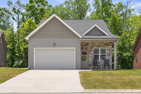233 Georgetown Dr, Ringgold, GA 30736